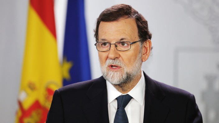 SZ Espresso: Spaniens Ministerpräsident Mariano Rajoy verlangt in Madrid Klarheit.