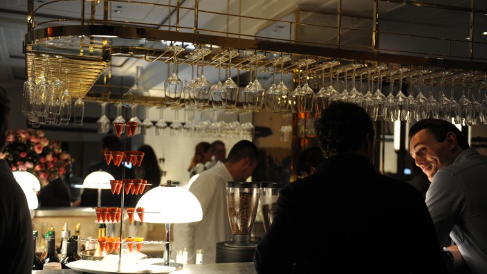 Szene-Kolumne: Hat in dieser Woche eröffnet: Das "Bar und Grill" von Dallmayr in der Dienerstraße.