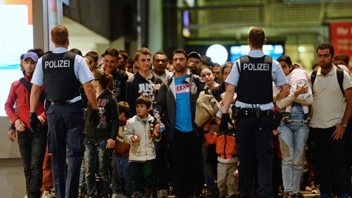 Polizei durch Flüchtlinge im Stress