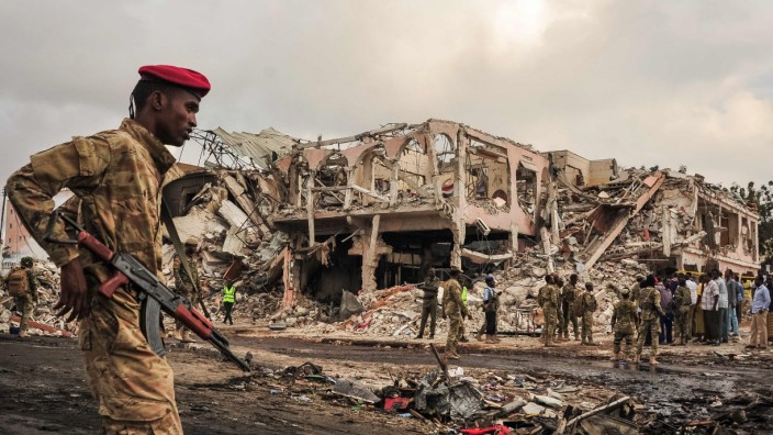 Mogadischu: In der Gegend des Anschlags befinden sich etliche Hotels, Läden, Restaurants und Regierungsgebäude.