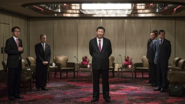 Xi Jinping in Hongkong