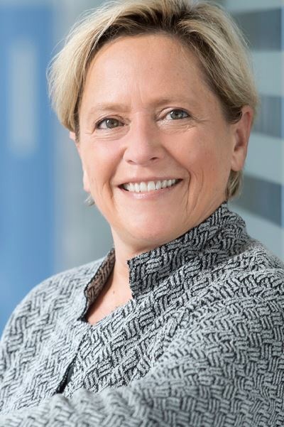 Susanne Eisenmann: Susanne Eisenmann, 52, trat mit 16 Jahren in die Junge Union ein. Seit Mai 2016 verantwortet die CDU-Politikerin das Ministerium für Kultus, Jugend und Sport in Baden-Württemberg. 2017 ist sie zudem Präsidentin der Kultusministerkonferenz.
