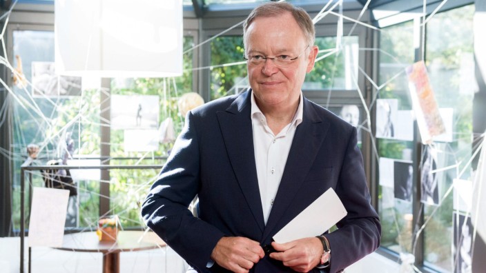 Wahl in Niedersachsen: Stephan Weil wird nach dem Wahlsieg der SPD in Niedersachsen erneut das Amt des Ministerpräsidenten anstreben.