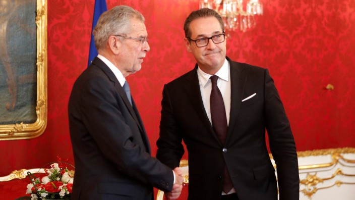 Austria's President Van der Bellen receives head of the FPOe Strache at his office in Vienna