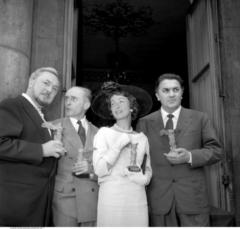 Pierre Brasseur, Rene Clair, Danielle Darrieux und Federico Fellini, 1958