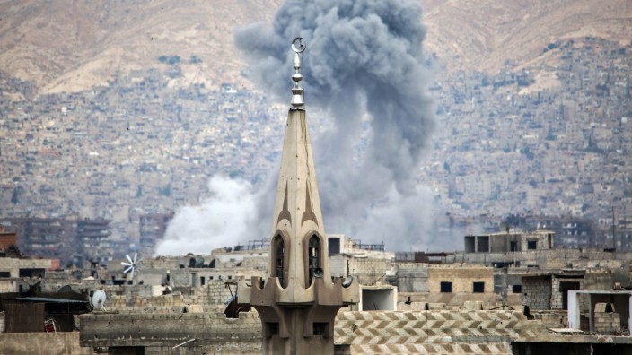 Hörfunktipps: Luftangriff auf Damaskus.