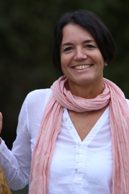 Spenden: Martina Hanuschik engagiert sich in Garching wie auf Lesbos. Vom Landkreis wurde sie dafür ausgezeichnet.