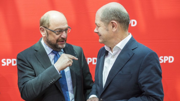 July 18 2017 Berlin Germany Social Democratic Party Chancellor candidate Martin Schulz L is