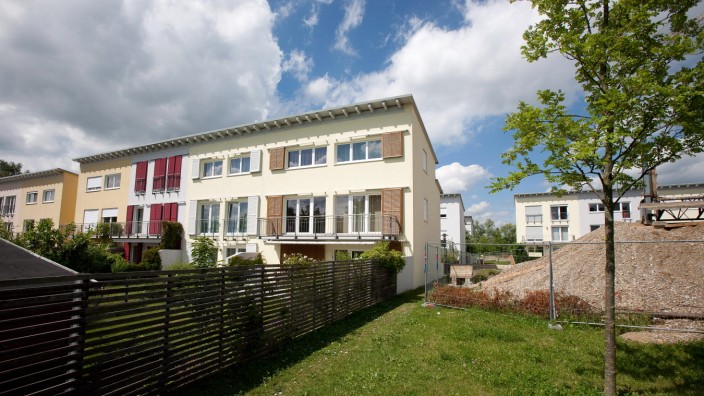 Gerichtsverfahren: Die Gemeinde Unterföhring hat bereits drei Wohnungen aus dem Einheimischenmodell - hier ein Blick auf das Wohngebiet - wieder zurückgekauft, weil die Käufer vorzeitig ausgezogen sind.