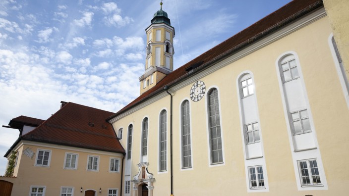 Neuer Orden in Sachsenkam?: "Ein leeres Kloster ist nur ein Gebäude", sagt Gerald Ohlbaum. So weit soll es mit dem Kloster Reutberg in Sachsenkam nicht kommen.