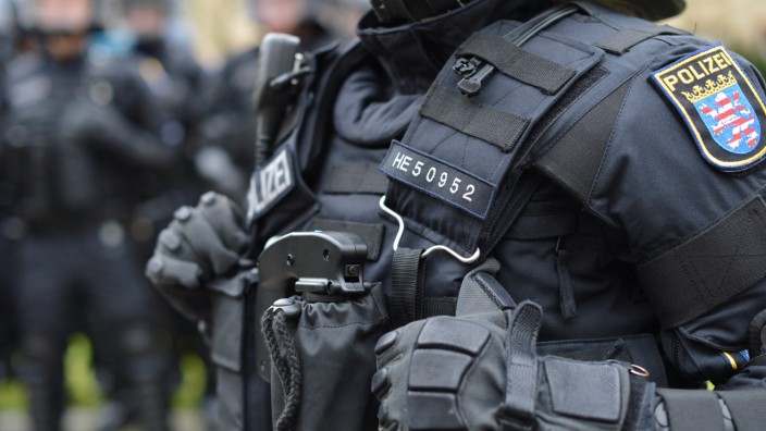 Bessere Schutzausrüstung und neue Kennzeichnung für Polizei