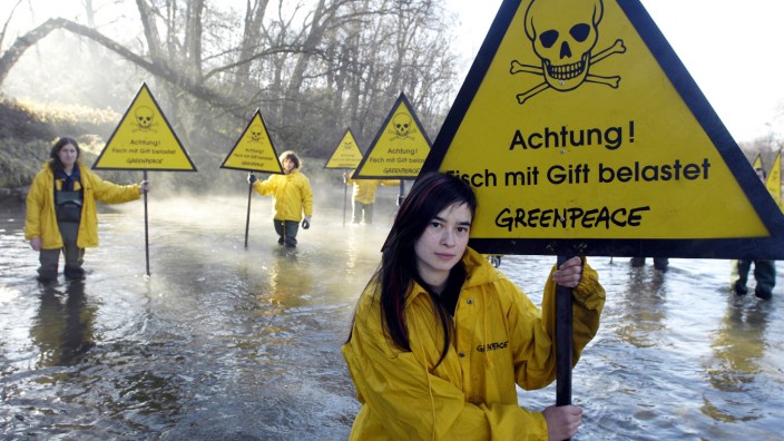 Greenpeace-Aktion an der Alz, 2006