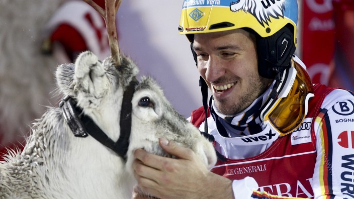 Ski alpin: Felix Neureuther muss nach seinem Sieg im finnischen Levi erst einmal ein Rentier taufen - was auch sonst.