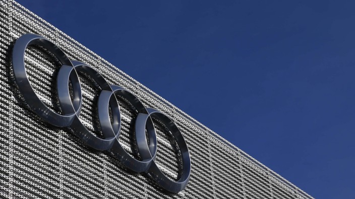 Abgas-Affäre: Das Audi-Logo, hier an der Fassade eines Autohauses bei München.