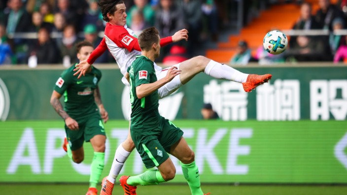 SV Werder Bremen v FC Augsburg - Bundesliga