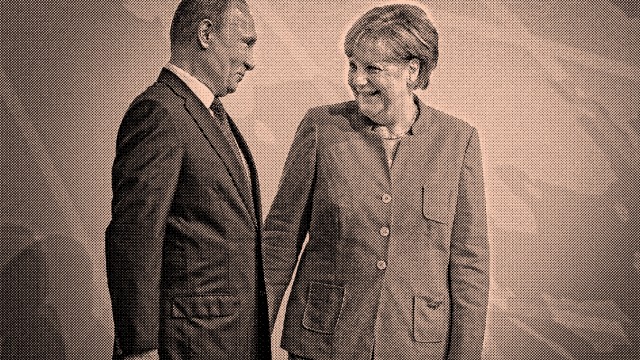 Russland: Bitte lächeln: Russlands Präsident Wladimir Putin und Bundeskanzlerin Angela Merkel im Sommer beim G-20-Gipfel in Hamburg.
