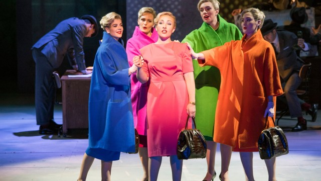 Oper: Das zweite Highlight des Londoner Opern-Wochenendes: Alfred Hitchcocks „Marnie“ mit Sasha Cooke (Mitte vorn).