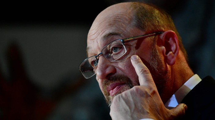 SPD: „Unser Programm gilt“, sagt SPD-Chef Martin Schulz, „jede unserer Forderungen ist berechtigt.“
