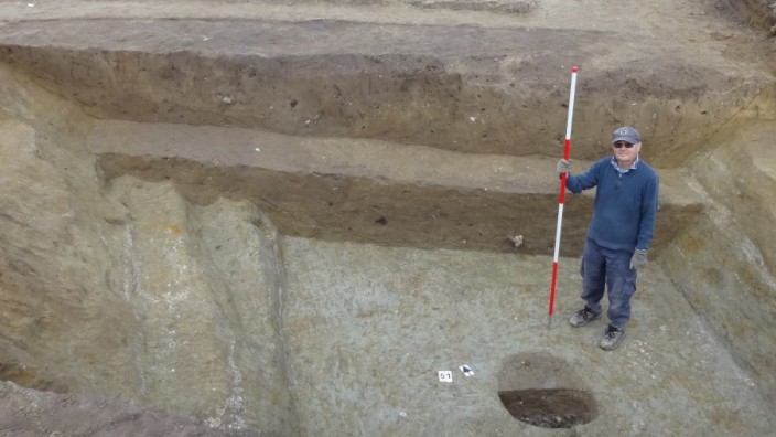 Archäologie: Blick auf einen Verteidungsgraben während Grabungsarbeiten im Jahr 2016.