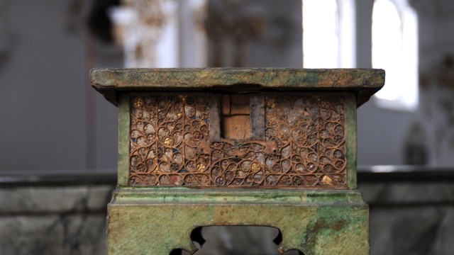 SZ-Serie: Wir öffnen Türen: Der kleine Reliquientruhe stammt aus dem 15. Jahrhundert.