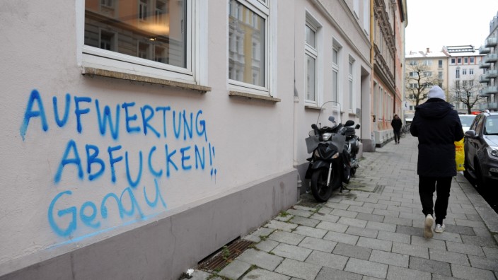 "Aufwertung abfucken": Sprüche wie dieser im Glockenbachviertel sind in München keine Seltenheit.