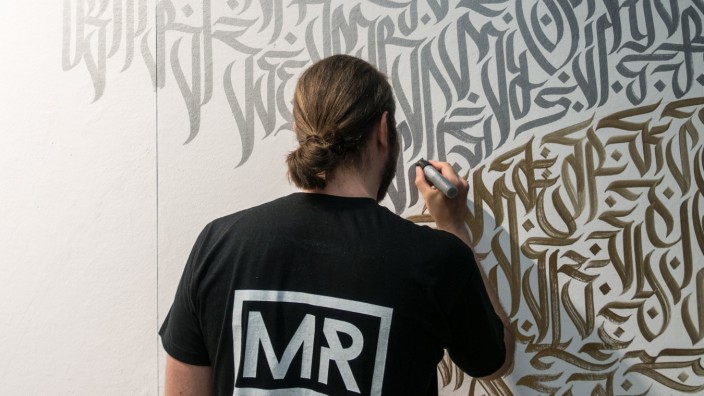 Marco Reinhardt,  Kalligraffiti
