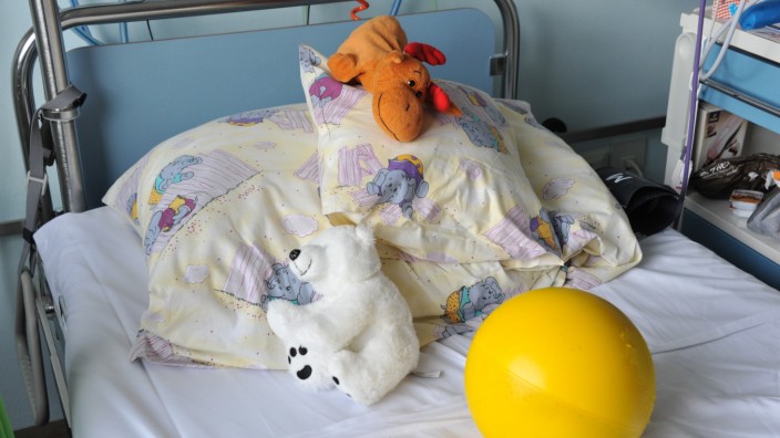 SZ-Adventskalender: Kinder mit schweren Krankheiten werden auf der Kinderintensivstation gepflegt - wie hier in Großhadern.