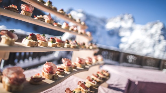 Kulinarik: Im Grunde ist der gesamte Alpenraum inzwischen ein einziger kulinarischer Höhepunkt, ein Magnet für Gourmets.