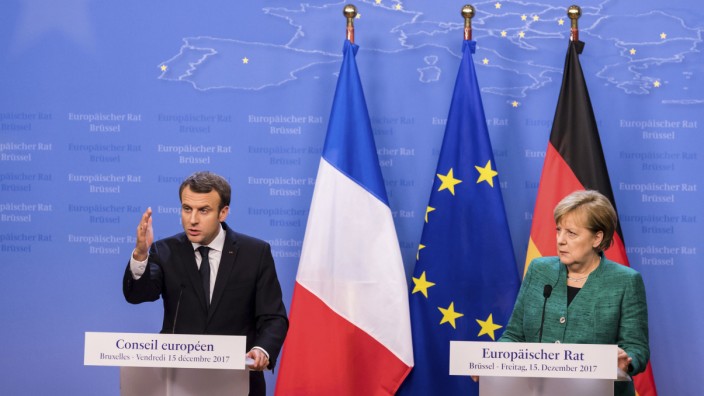 EU: Frankreichs Präsident Emmanuel Macron und Bundeskanzlerin beim EU-Gipfel in Brüssel.