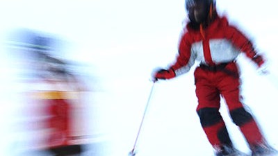 Der Skiunfall des Dieter Althaus: Allein in Österreich verletzten sich im vergangenen Winter mehr als 50.000 Skifahrer so schwer, dass sie im Krankenhaus behandelt werden mussten.