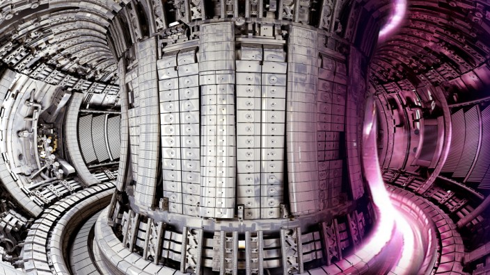 Energie: Das Innere des Reaktors: In einem donutförmigen Hohlraum soll ein mehr als 150 Millionen Grad heißes Plasma Energie liefern.