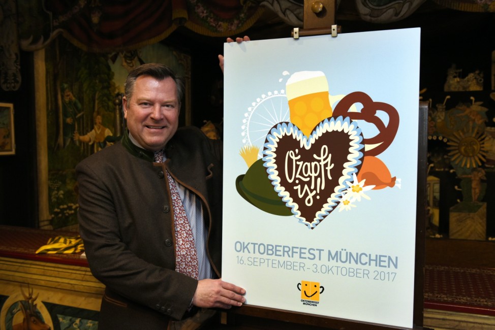 Josef Schmid präsentiert Münchner Oktoberfestplakat, 2017