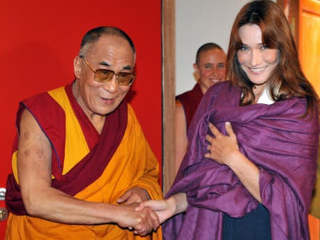 Dalai Lama, Carla Bruni, AFP