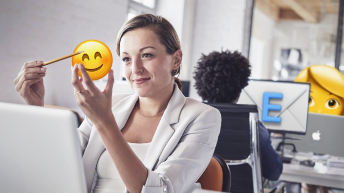 Karriereberater würden Emojis in der Jobkommunikation am liebsten verbieten. Das ist unsinnig und hemmt die Produktivität. Ein Plädoyer.