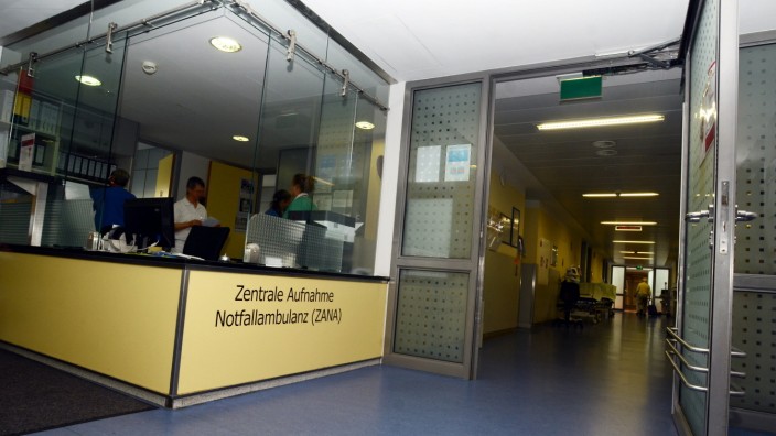 Klinikum Erding: Die Notaufnahme am Klinikum Erding: Kein Notfallpatient dürfe abgewiesen werden, sagt Landrat Martin Bayerstorfer.