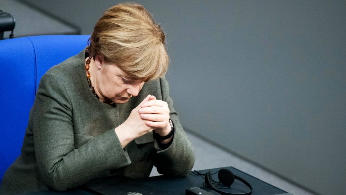 Angela Merkel im Bundestag zu 55 Jahren Élysée-Vertrag