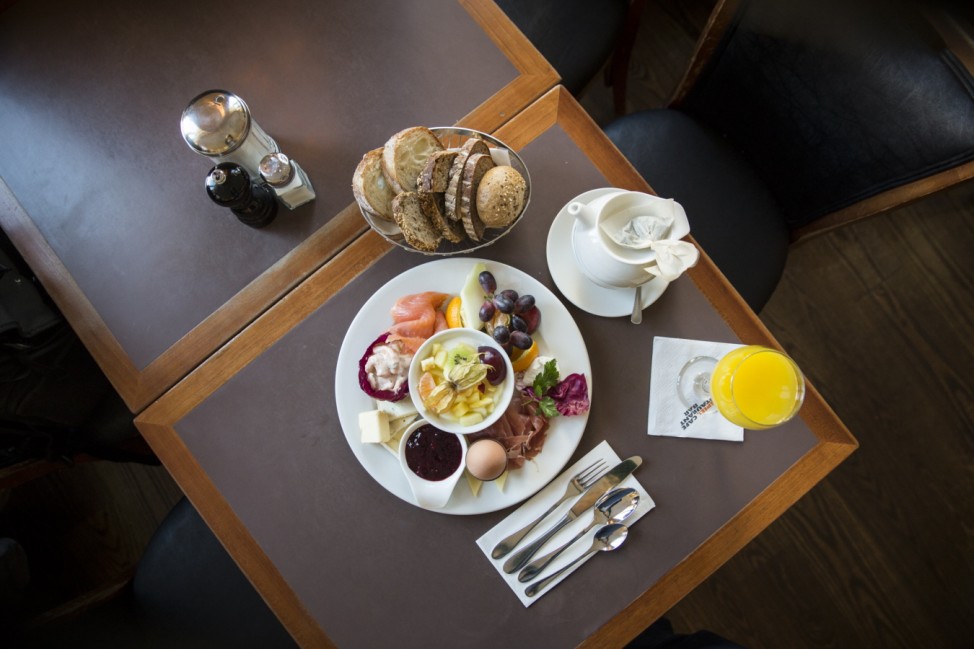 München: Frühstück im Cafe Glockenspiel.