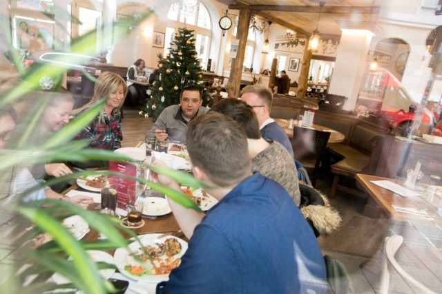 Die Taverne Armonia gehört zu den entspannten griechischen Restaurants in München und ist wie Sendling selbst.