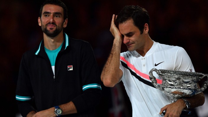 Australian Open: Und dann kamen die Tränen: Roger Federer war überwältigt nach seinem Sieg gegen Marin Cilic (li.).