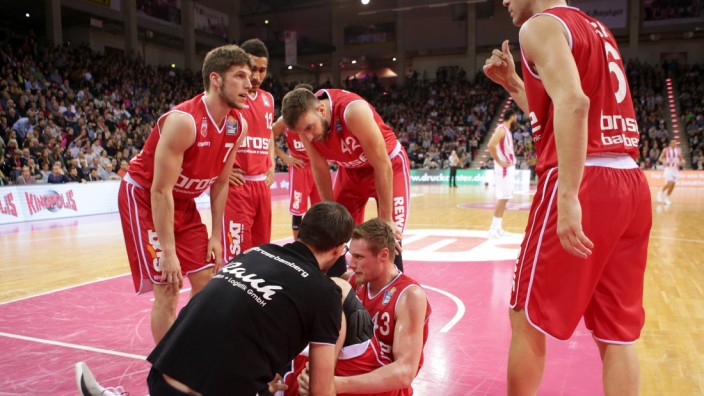 Telekom Baskets Bonn vs Leon Radosevic Brose Bamberg Verletzung verletzt Hauptrunde 19 Spi