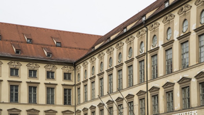Die Alte Akademie in München war früher ein Jesuitengymnasium.