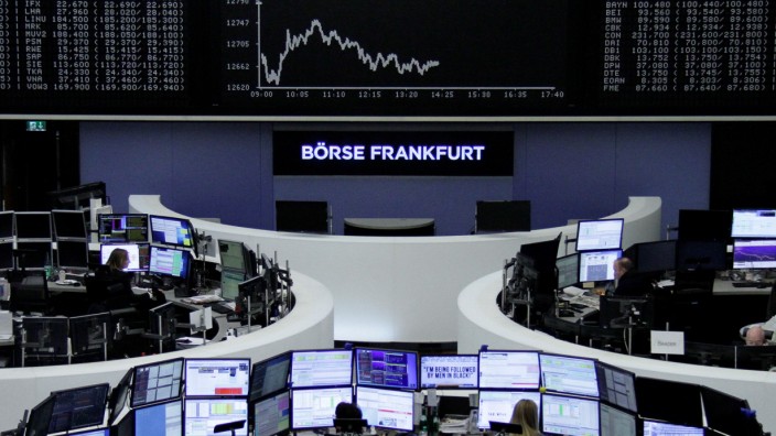 Der DAX hat an der Frankfurter Börse zum Handelsstart 2,8 Prozent verloren.