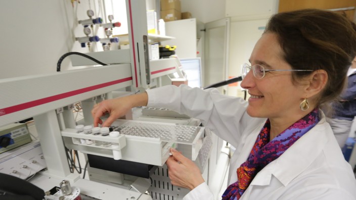 Forschungsprojekt am Fraunhofer-Institut: Andrea Büttner ist Spezialistin für Aromaforschung am Fraunhofer-Institut in Freising.