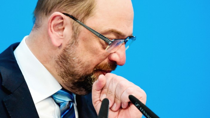 SZ Espresso: Will das Amt des Außenministers nun doch nicht für sich beanspruchen: der scheidende SPD-Chef Martin Schulz.