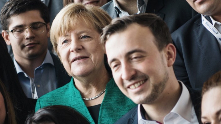 CDU: Deutschlandtag der Jungen Union mit Bundeskanzlerin Angela Merkel