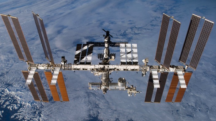Die Internationale Raumstation ISS umkreist seit 1998 die Erde.