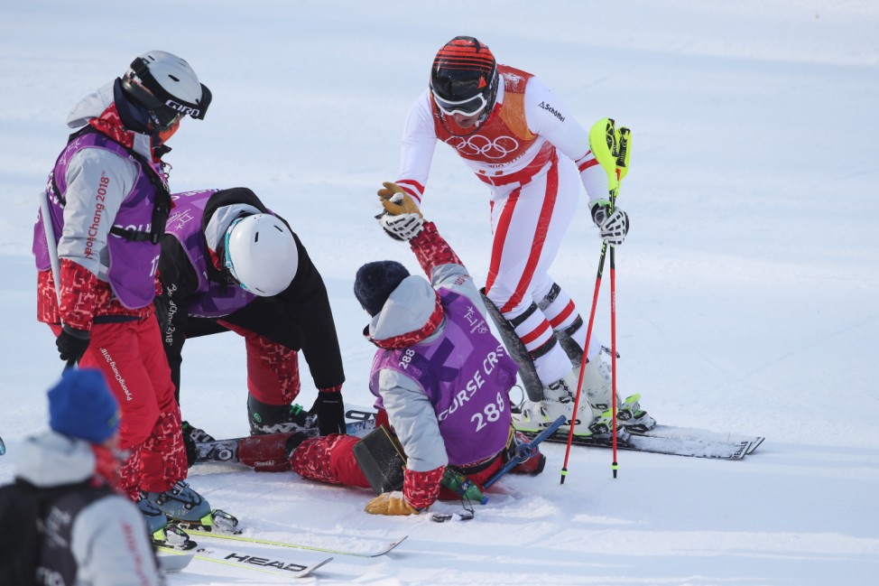 Alpine Skiing - Winter Olympics Day 4