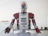 Roboter am Schreibtisch