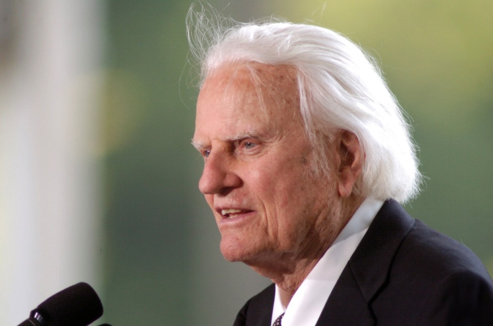 FILE PHOTO:  Evangelist Billy Graham speaks at the dedication of the Billy Graham Library in Charlotte