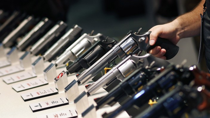 Debatte um schärfere Waffengesetze: Pistolen auf einer Waffenshow in Las Vegas.